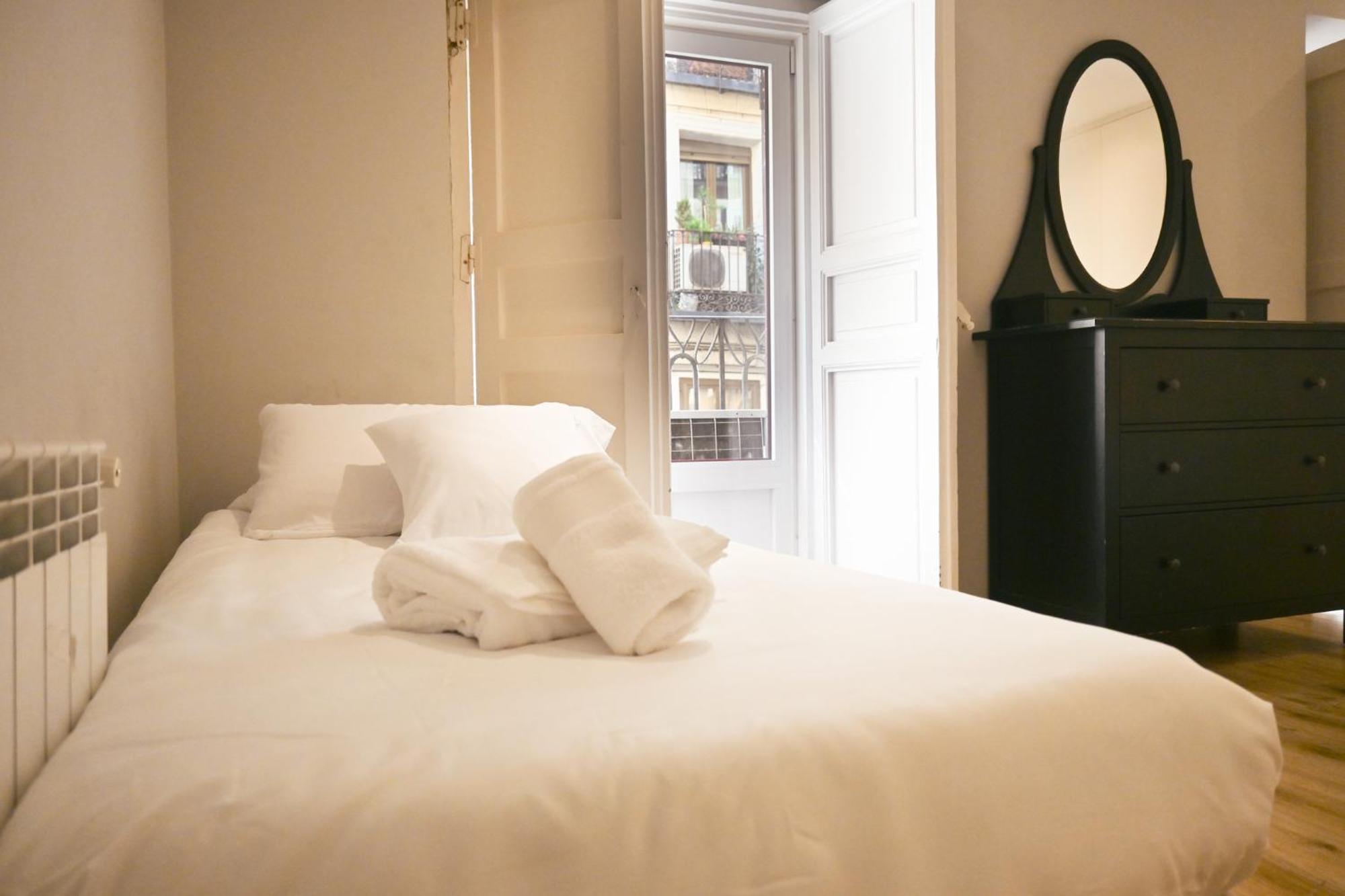 For You Rentals Apartment Temporal Madrid Cava Baja-La Latina Cab36 Екстер'єр фото