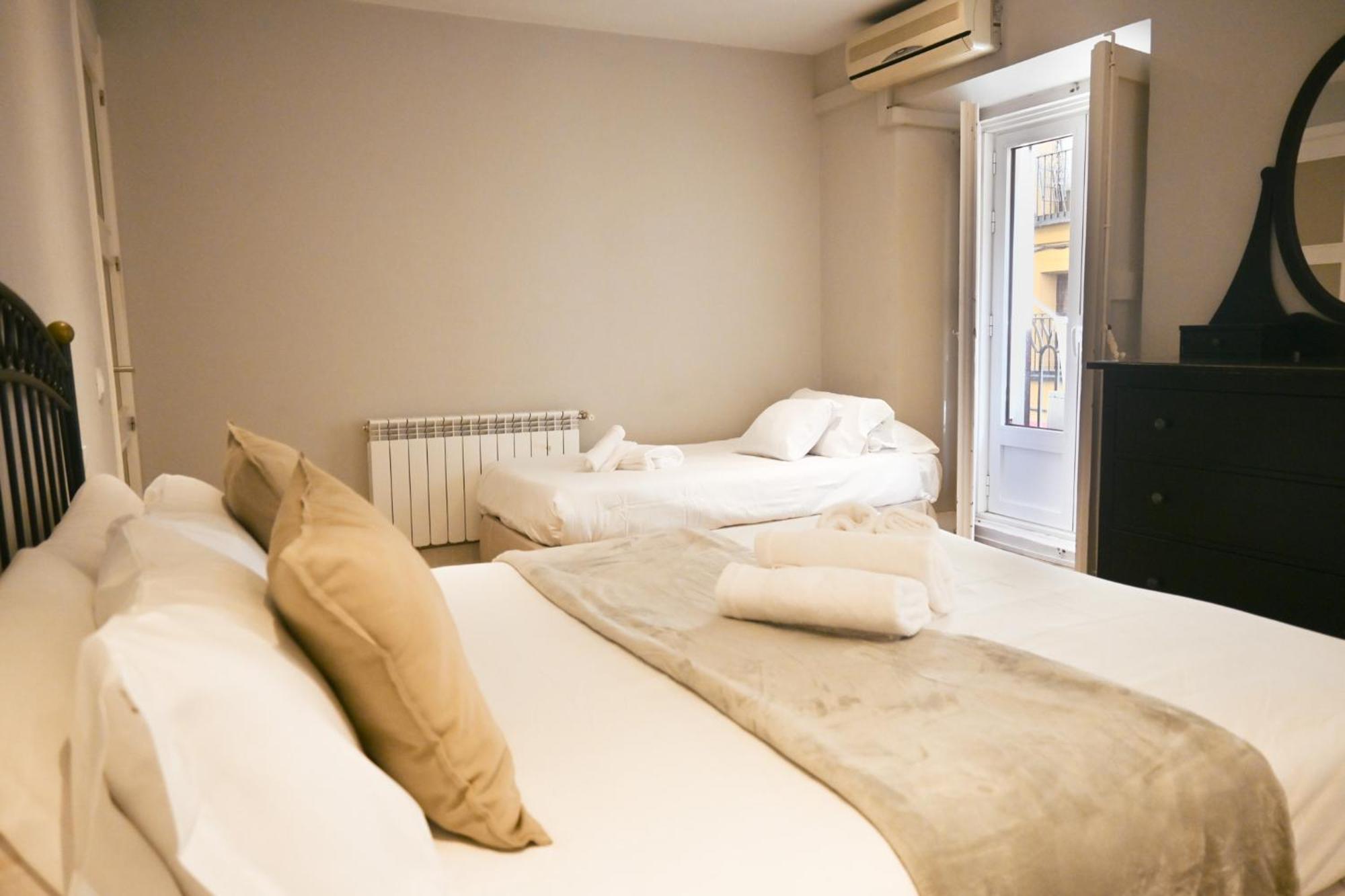 For You Rentals Apartment Temporal Madrid Cava Baja-La Latina Cab36 Екстер'єр фото